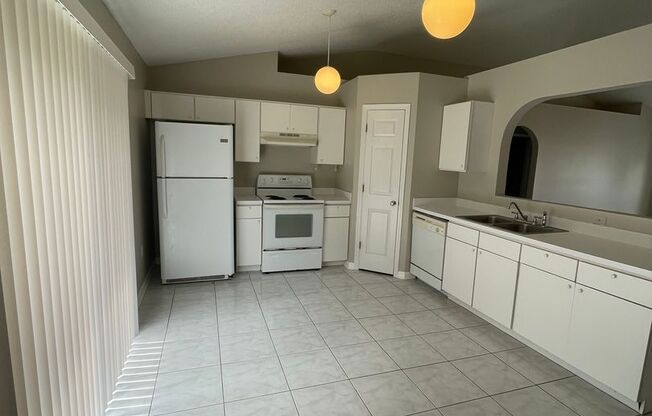 3/2 Home In Deltona