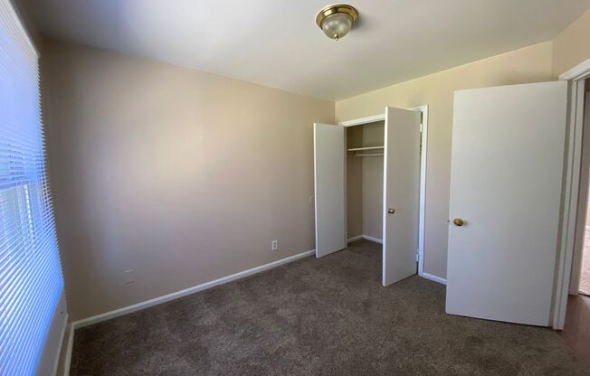 2 beds, 1.5 baths, 800 sqft, $1,290, Unit 4520-09
