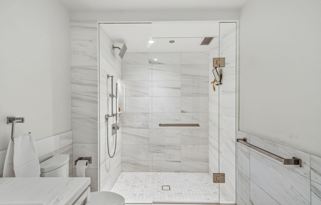 2 beds, 2.5 baths, 1,338 sqft, $12,500, Unit 17C