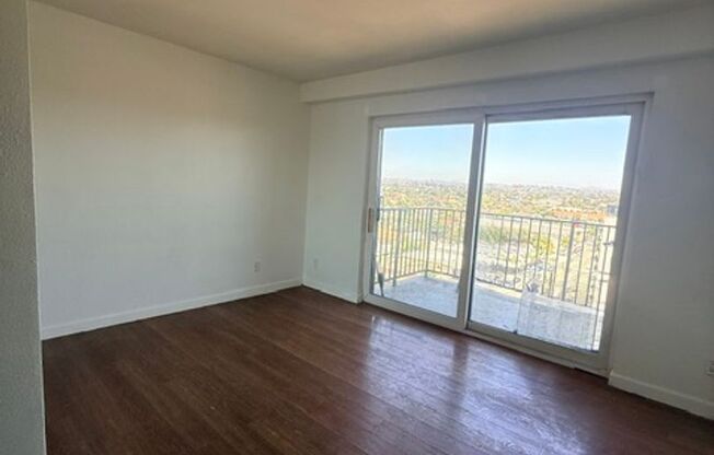 1 bed, 1 bath, $1,600, Unit # 1103