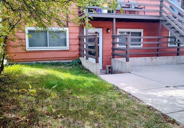 700 RANGE BLVD 700