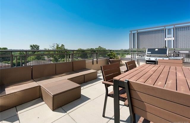 2 beds, 2 baths, $1,995