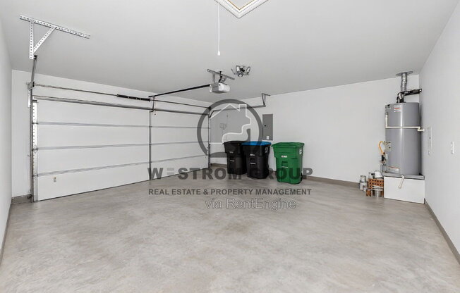 3 beds, 2 baths, 1,305 sqft, $1,945