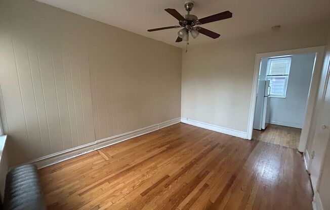 4407 N Kenneth