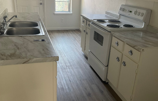 13929 BROOKGREEN