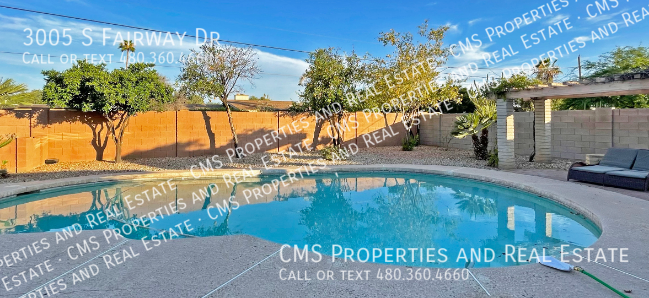 3005 S FAIRWAY DR