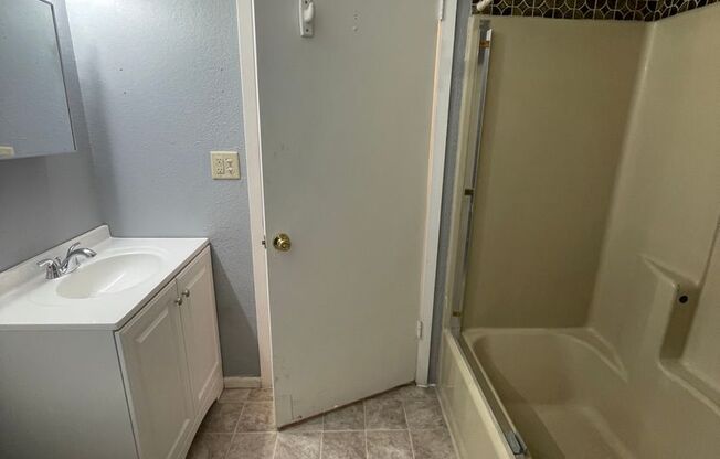 9th St Investments- 2567