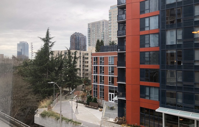 Studio, 1 bath, 527 sqft, $1,250, Unit 0411