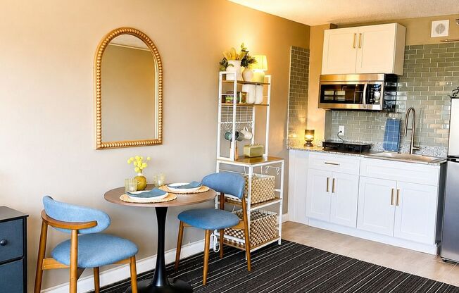 Studio, 1 bath, 305 sqft, $742, Unit 1209