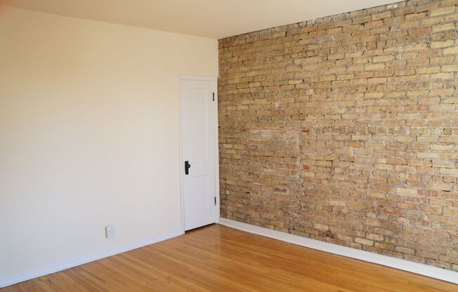 3000 N. Whipple LLC