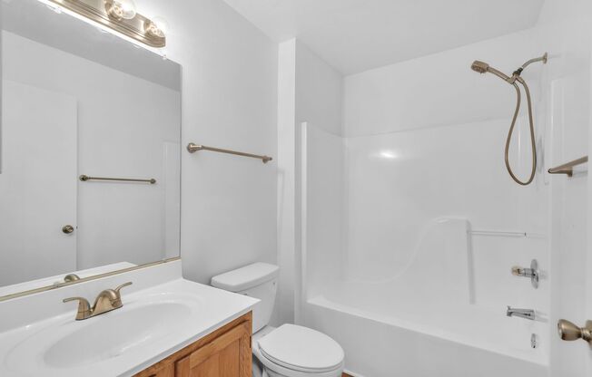 2 beds, 1 bath, 880 sqft, $1,274, Unit 405C