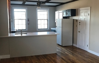 1 bed, 1 bath, 800 sqft, $1,920, Unit 5