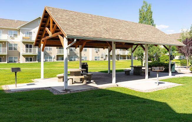 2 beds, 2 baths, 915 sqft, $2,575, Unit 4346-15