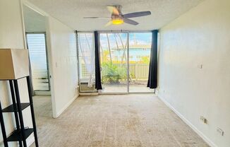 2 Bed, 1 Bath, 2 Parking in Moiliili, Swimming Pool