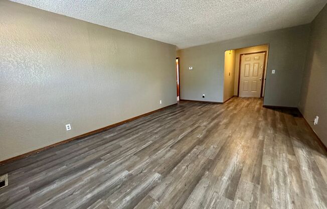 Adorable 3 bedroom 1.5 bathroom located in Tulsa Ok