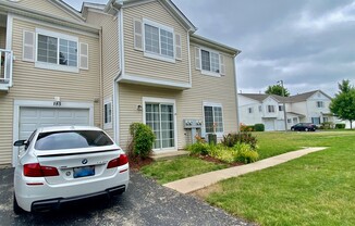 185 N OAKHURST DR