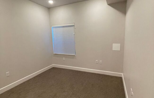 1 bed, 1 bath, $1,170