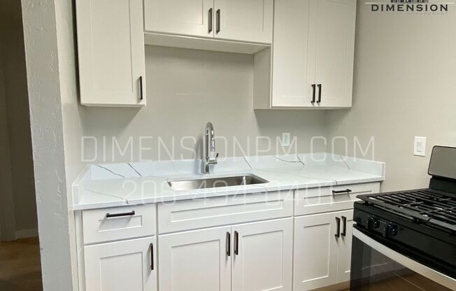 2 beds, 1 bath, 800 sqft, $1,175, Unit #28B