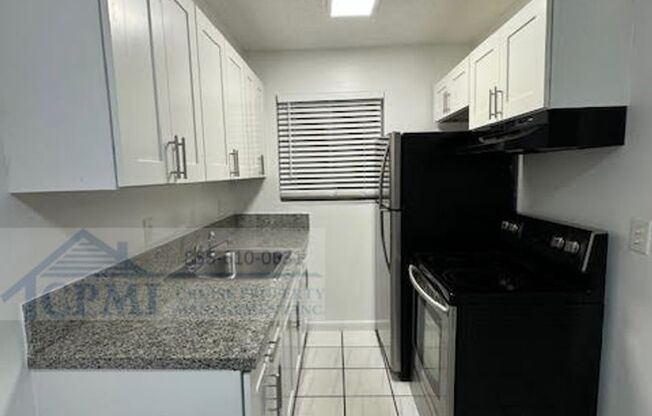 1 bed, 1 bath, 640 sqft, $1,575, Unit 11