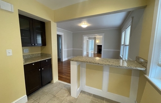 2 beds, 1 bath, 1,100 sqft, $2,800, Unit 2