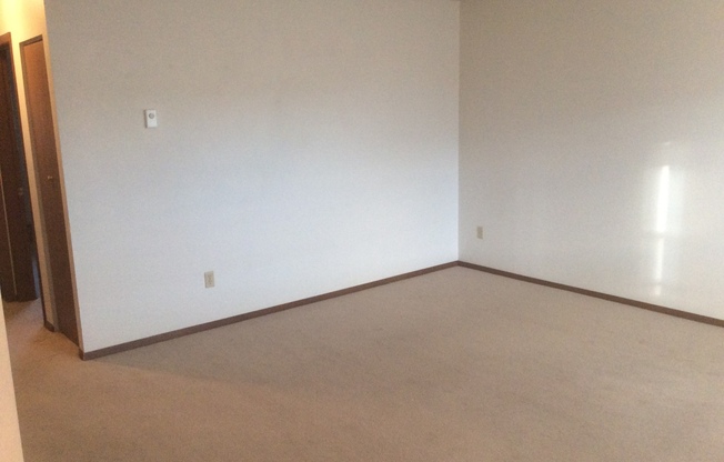 310 Hacker Ct