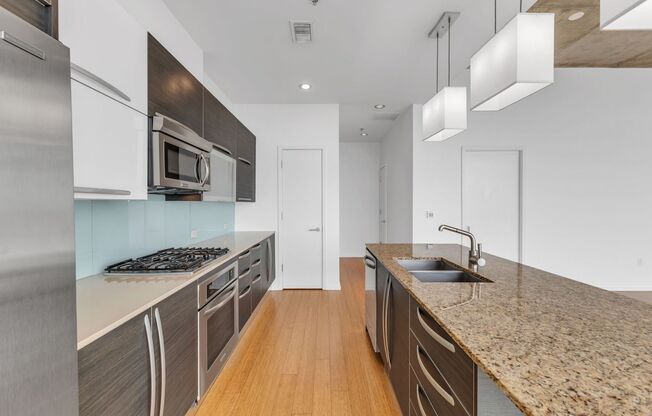 Large Three Bedroom Condo at Terrazzo In The Gulch