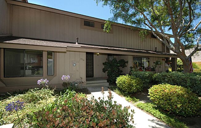 Beautifully Upgraded 2 Bedroom Condo in El Camino Club Estates!