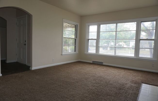 Upgraded 4 Bed 2 Bath Midvale Home
