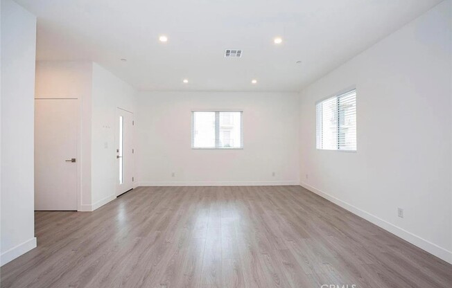 3 beds, 2.5 baths, 1,591 sqft, $3,700