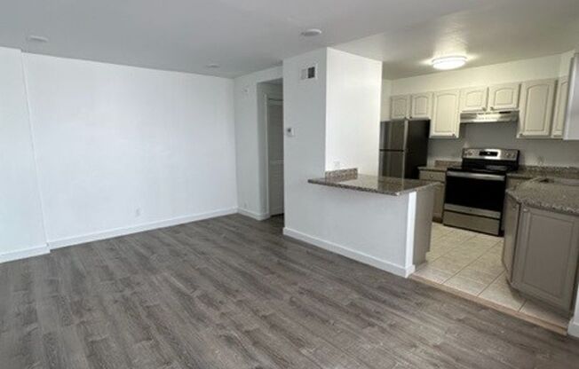 1 bed, 1 bath, $2,750, Unit 105