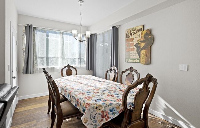 Great Location Woodland Park Townhome!