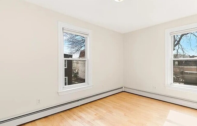 4 WEBSTER ST