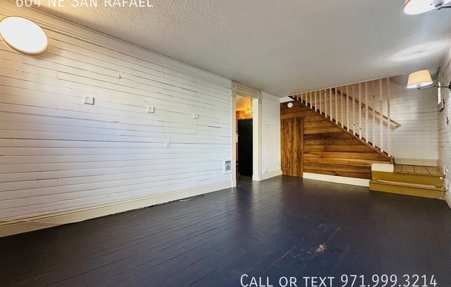 604 NE SAN RAFAEL ST