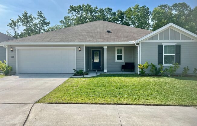 Spacious 3-Bedroom Home with Bonus Room – Modern Living & Prime Location!