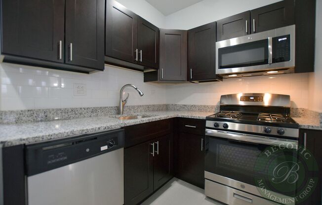 1 bed, 1 bath, 425 sqft, $1,865, Unit 501