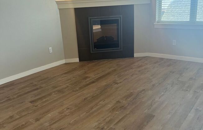 2 beds, 2 baths, 1,286 sqft, $1,955, Unit P209