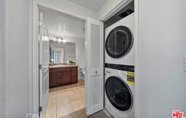 2 beds, 2 baths, 1,330 sqft, $3,600, Unit 510