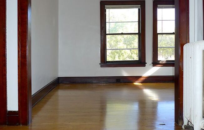 1 bed, 1 bath, 410 sqft, $960, Unit 22 - 12