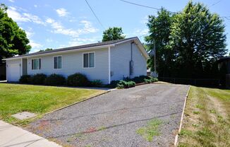3 bed 2 bath rancher with master en-suite & RV parking