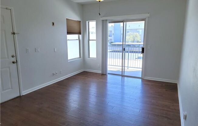 Stylish 1-Bed Green Valley Condo with Spacious Layout & Modern Touches