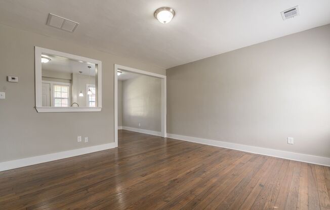 2 beds, 1 bath, 850 sqft, $1,455, Unit 1058B