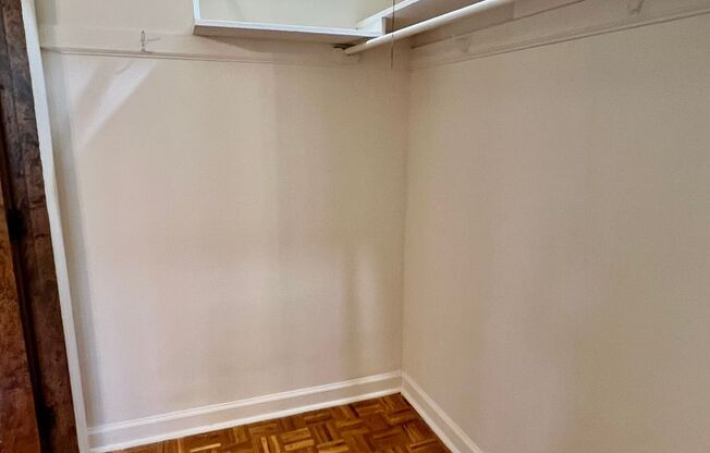 Studio, 1 bath, 300 sqft, $1,565, Unit 530-508