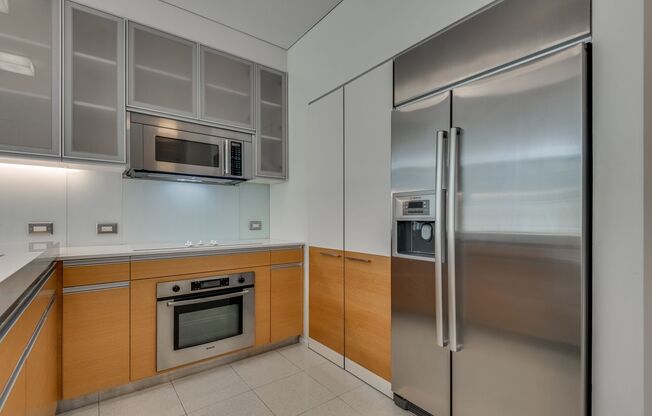 1 bed, 1 bath, $2,650