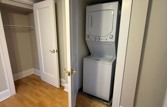 2 beds, 1 bath, 800 sqft, $1,475, Unit 200
