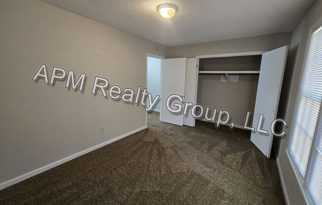 2 beds, 1.5 baths, $1,095