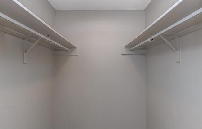 SPACIOUS WALK-IN CLOSET