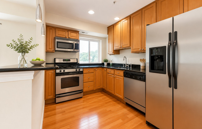2026 Move-In Special – $500 LEASE SIGNING BONUS!! Spacious 2-Bedroom Condo in Southeast DC – In-Unit Laundry & Off-Street Parking!!