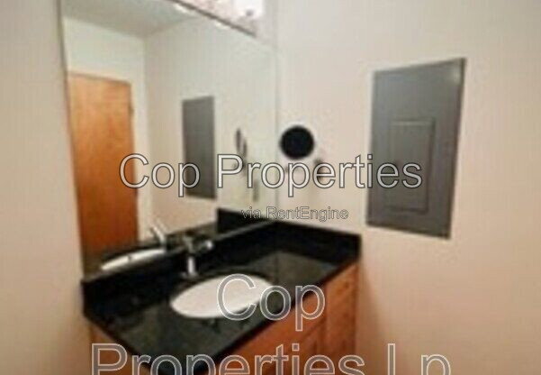 1 bed, 1 bath, 1,280 sqft, $1,995, Unit 312