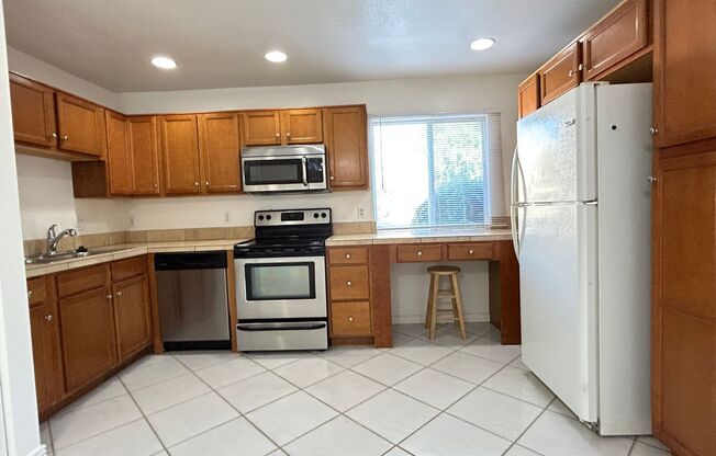 GATED COMMUNITY, 2 BEDROOM 1 BATH