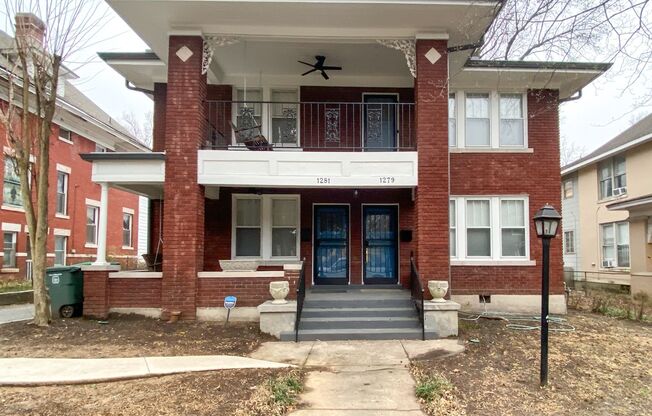 Recently Renovated 3 bedroom 1 bath (Utilities included)in Historic Midtown Neighborhood